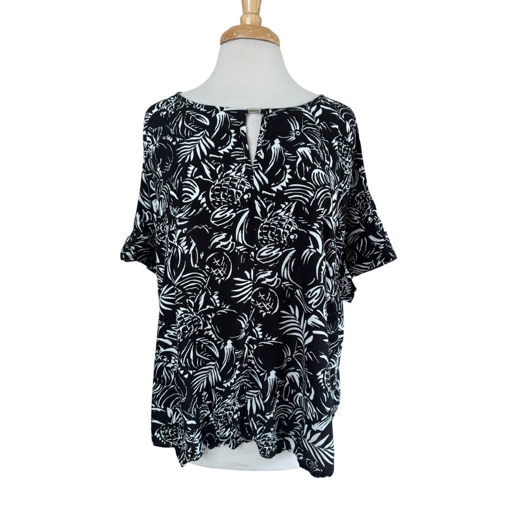 CHICOS Pineapple Tropical Black & White Rayon Keyhole Blouse Size XL (3) Leaf